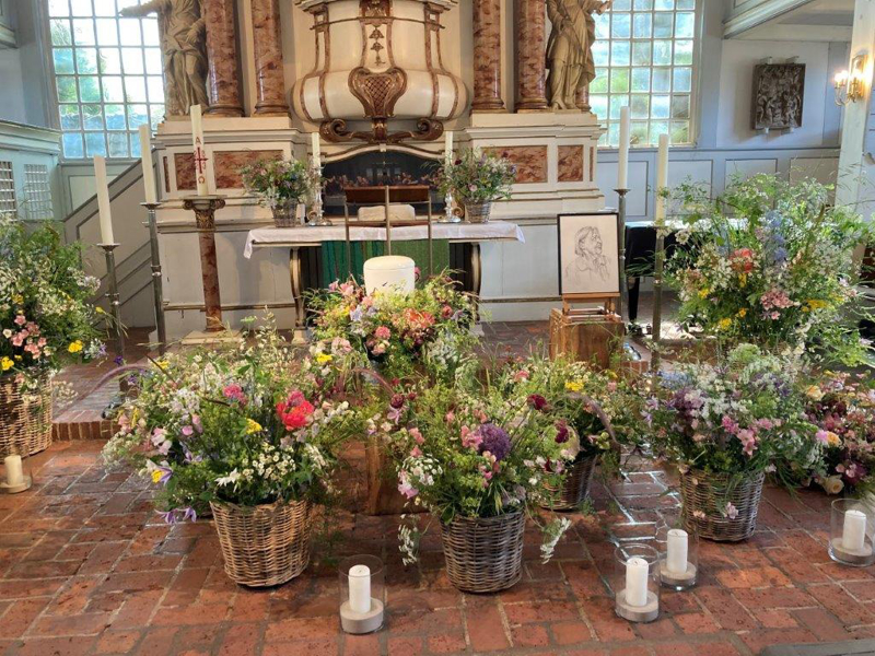 Urnenblumenbeet_Kirche Nienstedten